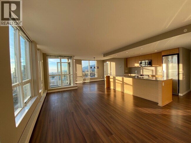 Photo - 135 17th Street E Unit 1401