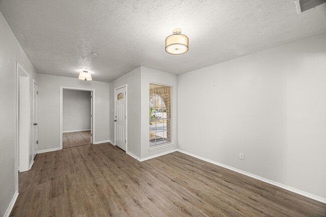 Photo - 2907 Boulder Creek Dr