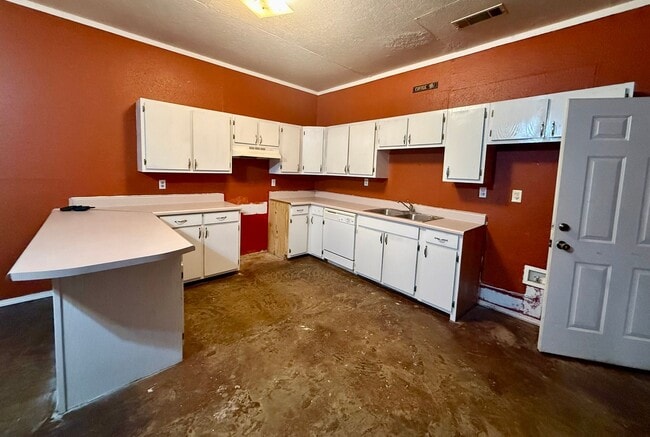 Photo - 1306 Barton Ln