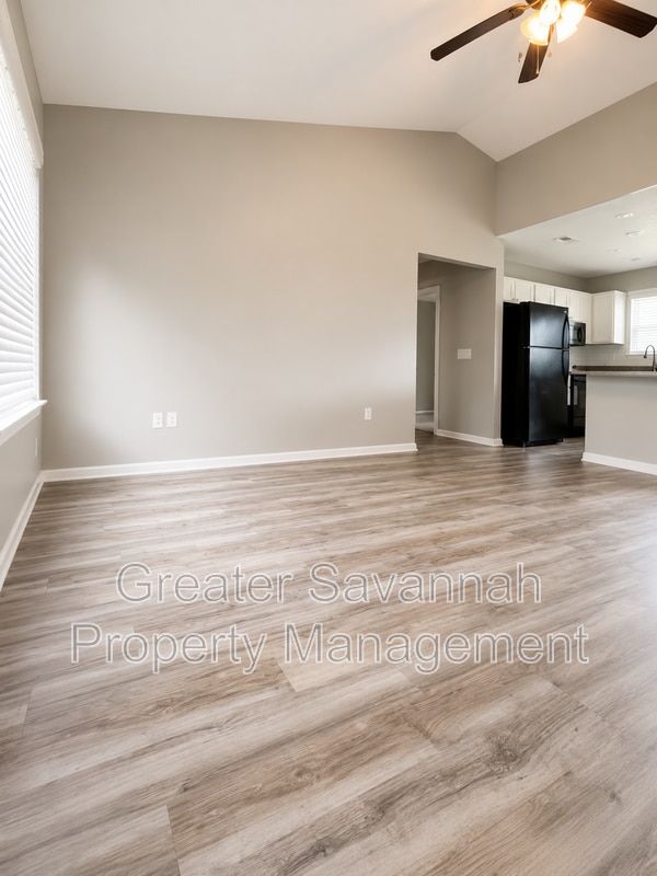 Photo - 109 Willow Dr