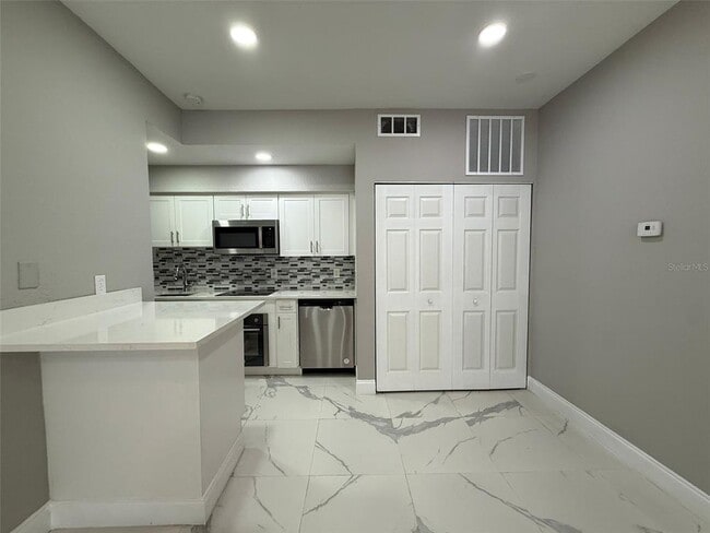 Photo - 9258 Lake Chase Island Way