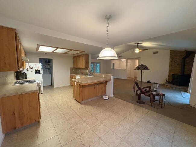 Photo - Beautiful, Loved, 3 bed-2 ba Mountain Home