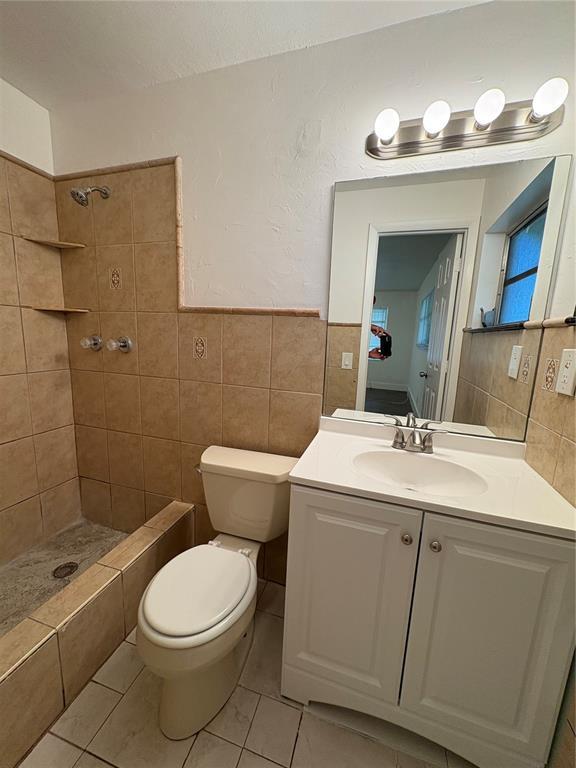 Photo - 1741 NE 52nd St