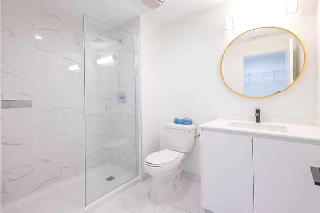 Photo - 3370 Stella Crescent