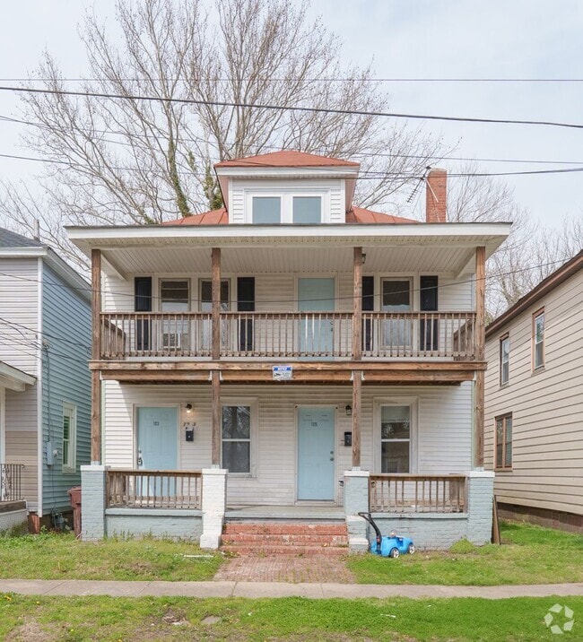 Building Photo - MOVE IN READY 4 Bedroom in Chesapeake! Rental