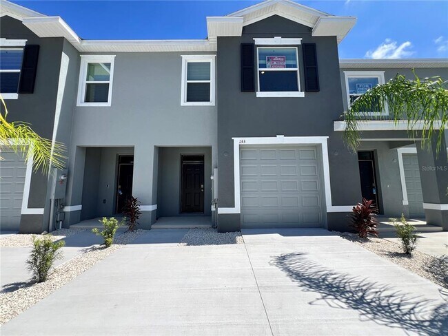 Photo - 133 Mangrove Shade Cir