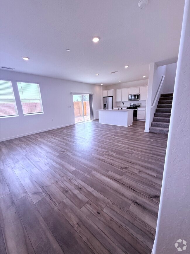Building Photo - 6345 W Hadley Ave Rental
