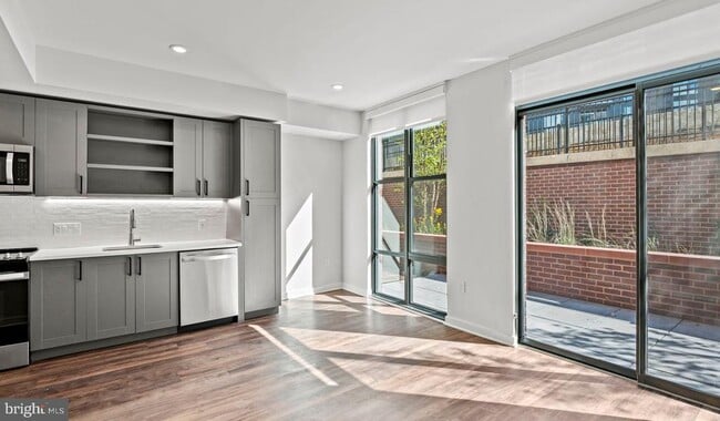 Photo - 4000 Wisconsin Ave NW Apartamento Unidad 1B-4K-131