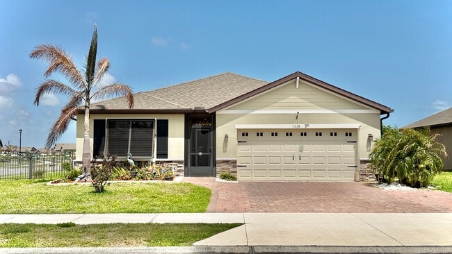 Building Photo - Spacious Home in Crystal Bay offering 4 bedrooms with upgrades throughout