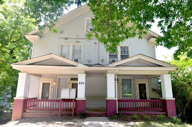 Building Photo - 220-A Cox Ave. Unit 220-A Cox Ave Rental