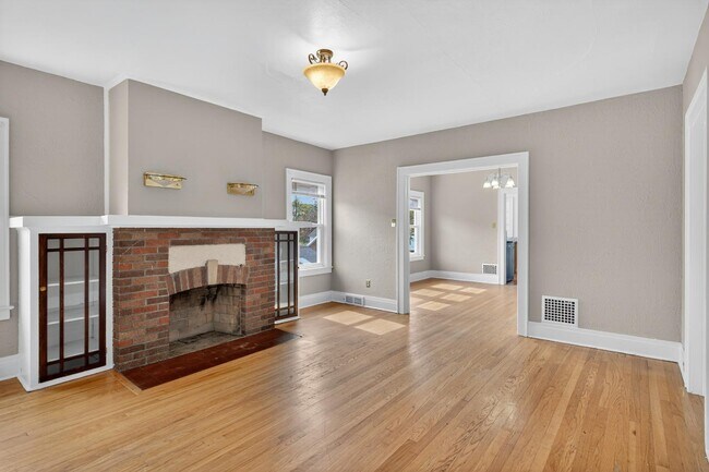 Photo - 258 Hickok Ave