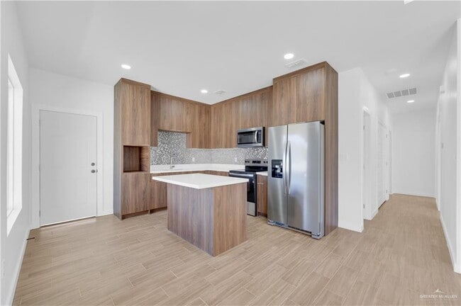 Photo - 12 Estevan St Unidad 4