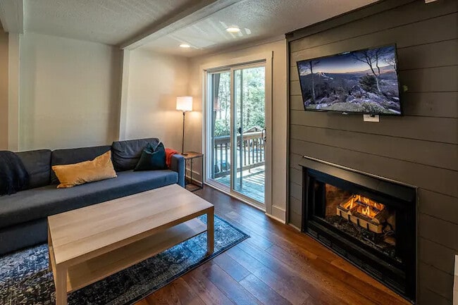 Photo - 64 Creekside Dr Unit B