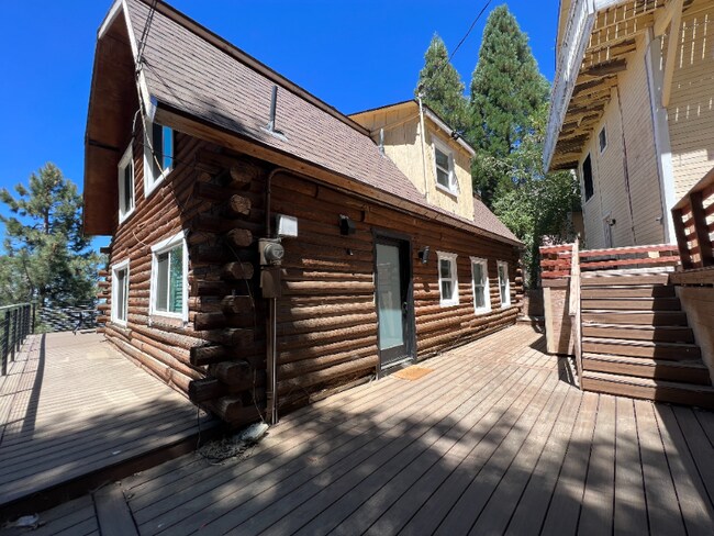 Photo - 1960 Willow Dr Casa