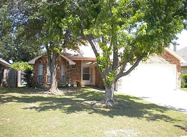 Building Photo - 6332 Longmont Trail