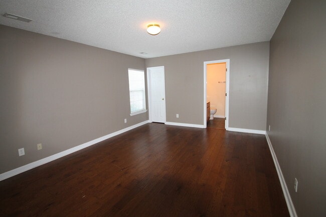 Photo - Exclusively Offered by Muse Realty, LLC