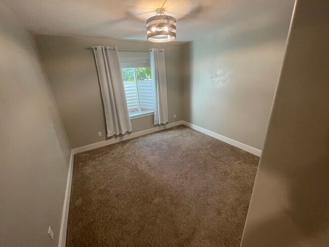 Photo - 976 N 200 E Unit AF basement apartment
