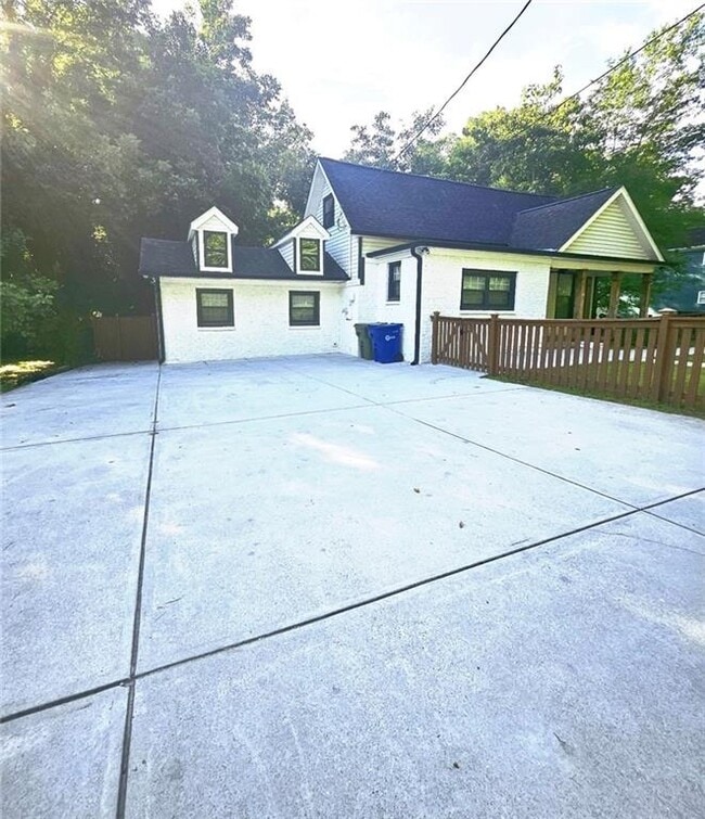 Photo - 16 Johnson Rd NW