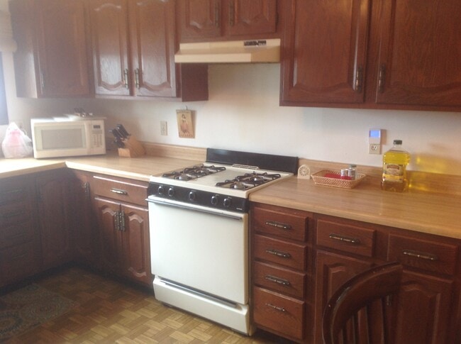 Photo - 5077 W Lake Rd