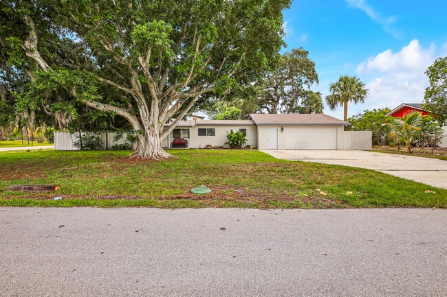 Photo - 701 Florida Mango Rd Casa
