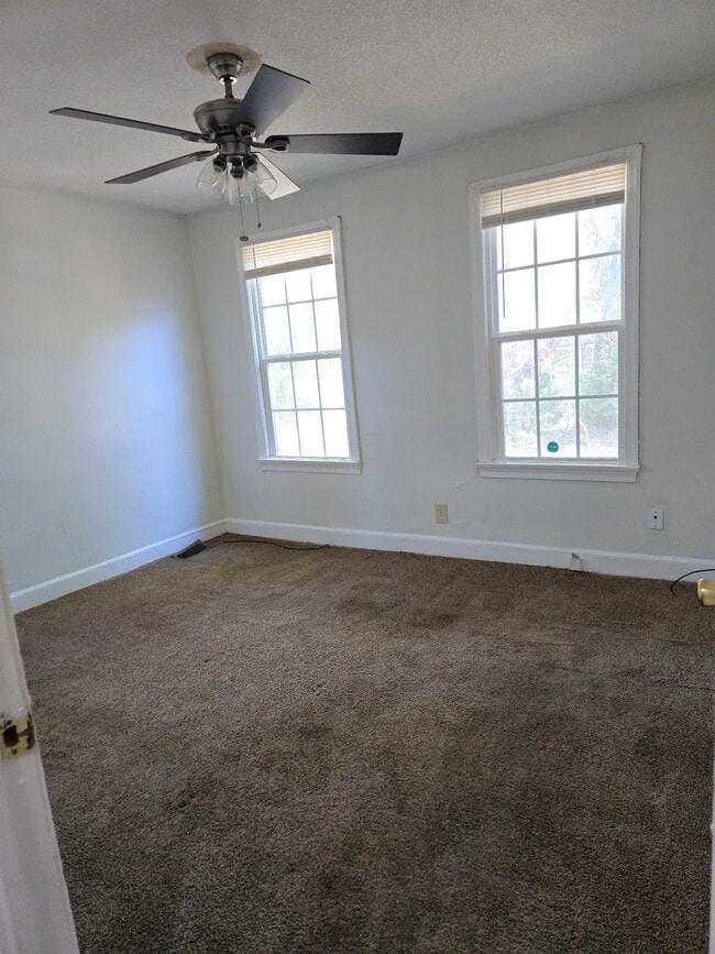 5867 Ames Rd