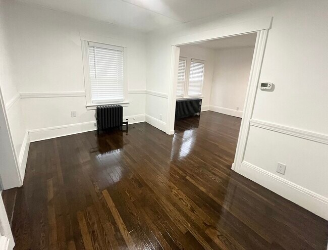 Photo - 25 R Auburn St