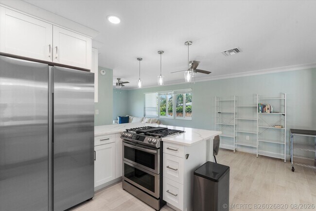 Photo - 108 SE 31st Ave