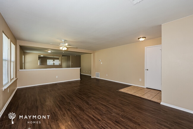 Photo - 3110 Dusty Oak Dr