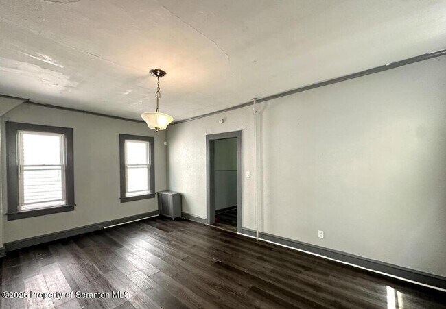 166 W Parker St