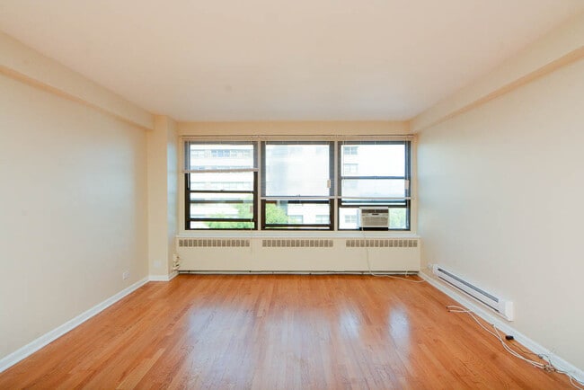 Photo - 4180 N Marine Dr Unidad 908