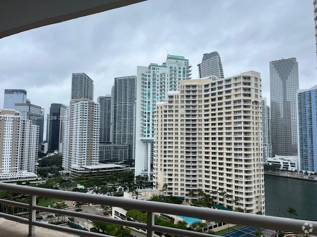 Building Photo - 808 Brickell Key Dr Unit 1807 Rental