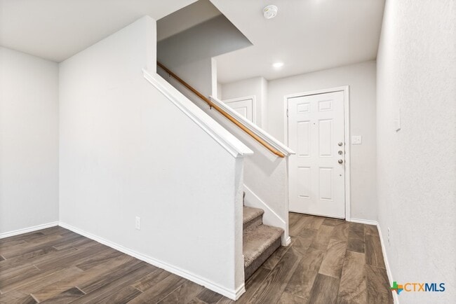 Photo - 2432 Ayers Dr