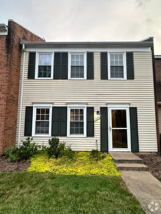 Building Photo - 1512 Skirmish Run Dr Rental