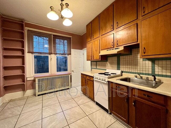 Photo - 130 Edwin Pl Unit Apt 1