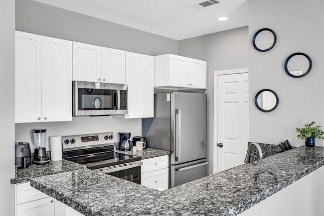 Photo - Snow Birds & TDY! Fully furnished 2 bed condo! Unit 2 bed furnished