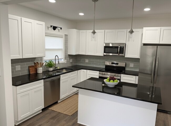 Photo - 2827 E 5th Ave