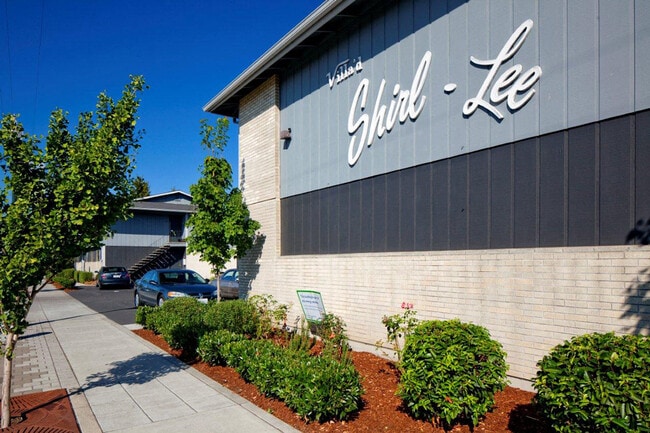 Villa d'Shirl-Lee Apartments