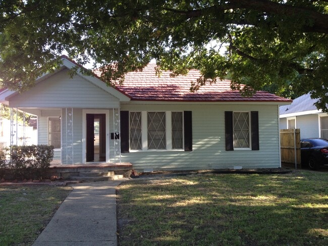 Photo - 2406 West Lovers Lane