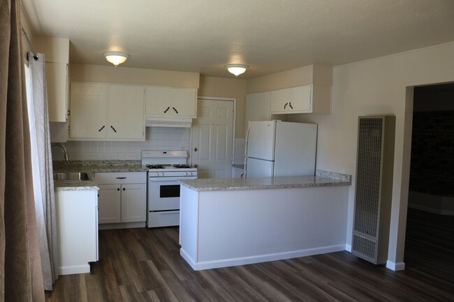 Photo - Affordable 3 bedroom on a quiet street