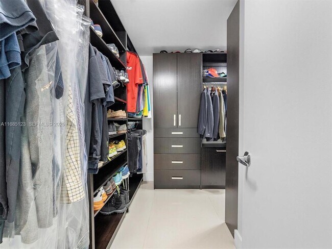 Photo - 7935 East Dr Unidad 12