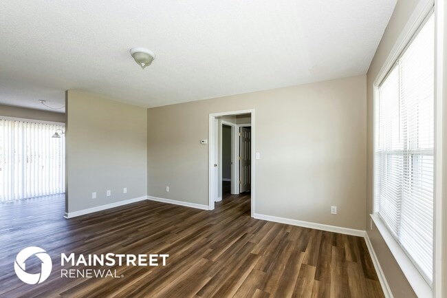 Photo - 103 Red Bud Ln