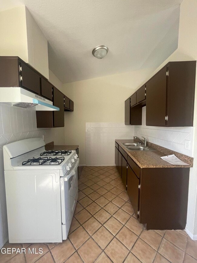 Photo - 204 Prado Rd