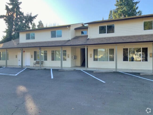 Building Photo - Junction City 2 bedroom like- NEW interior! Rental