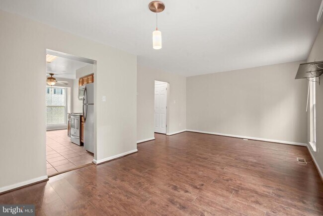 Photo - 12405 Gooderham Way