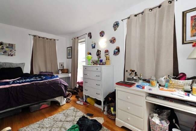 Photo - Brighton 3 Bed w/ Porch, Yard & Laundry – No Fee!