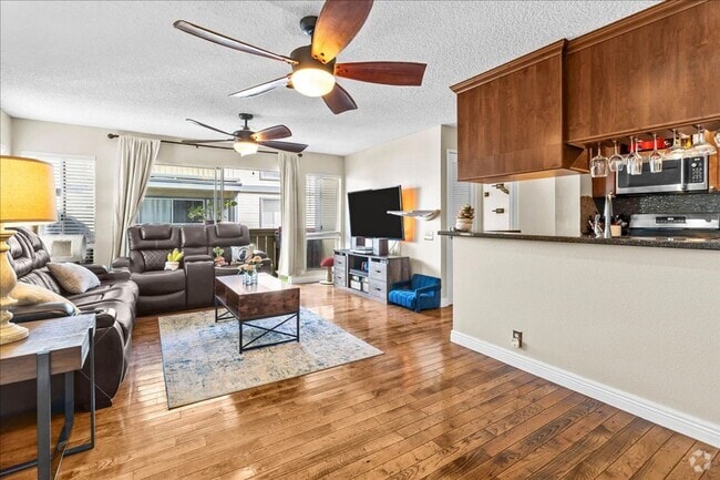 Building Photo - Corner end unit Two Bedroom Two Bath Townh... Rental