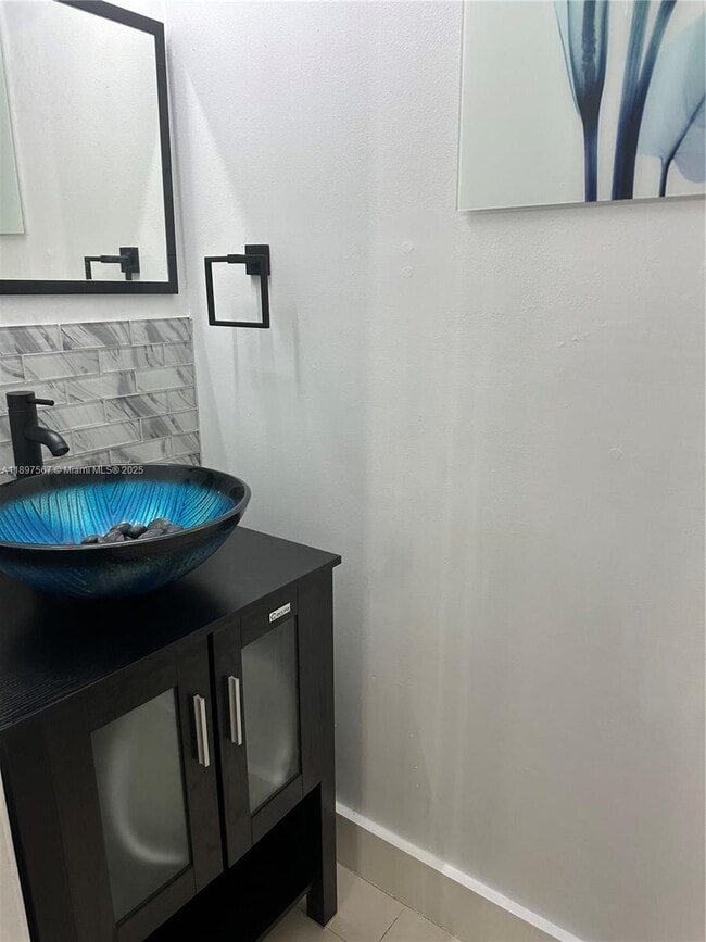 Photo - 2301 W 60th St Unit A211