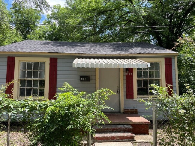 Building Photo - Cute 2 Bedroom House
