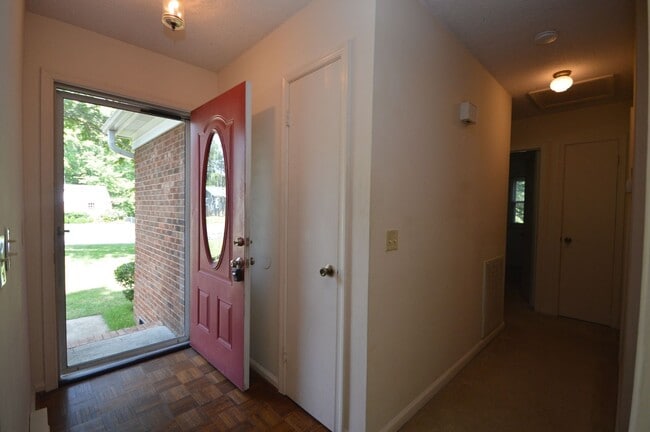 Photo - 309 Holtz Ln