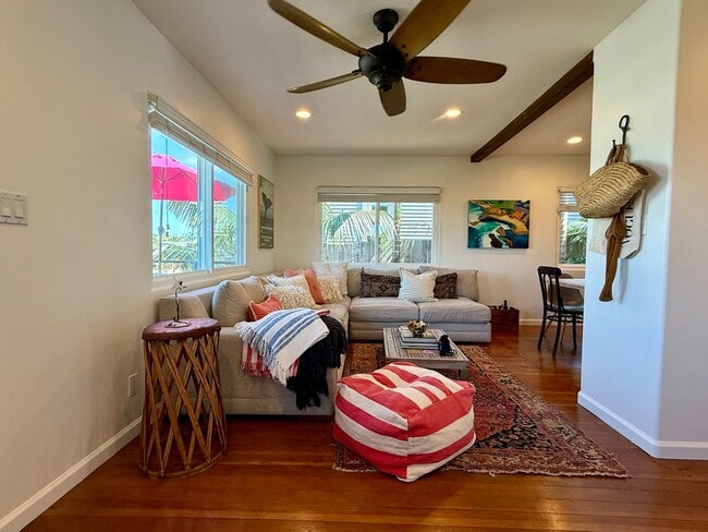 Photo - Gorgeous Fully Furnished Ocean Beach Retreat + FLEXIBLE STAY. Double Car Garage. Walk to BEACH